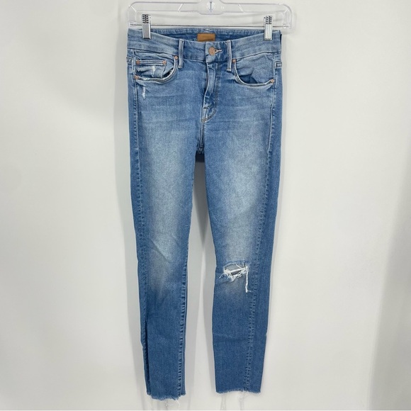 MOTHER The Looker Ankle Fray Skinny Jeans in Love Gun Distressed Light Wash 25 - Picture 2 of 13